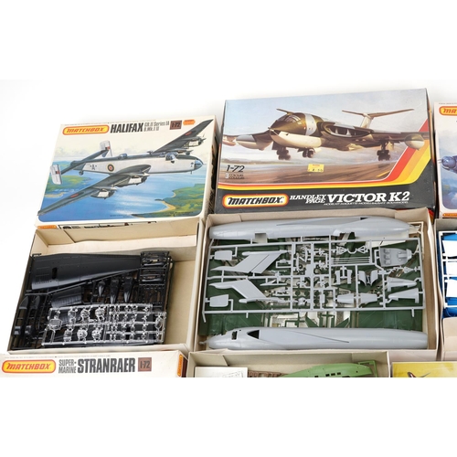 555 - A collection of Matchbox model kits including L.R.D.G. 30cwt Chevrolet Willy's Jeep, Beaufighter MK-... 