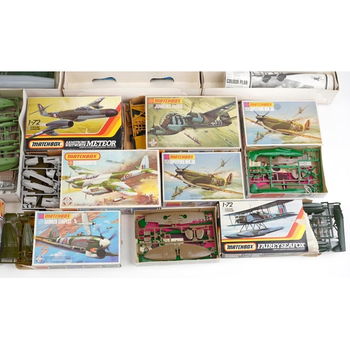 555 - A collection of Matchbox model kits including L.R.D.G. 30cwt Chevrolet Willy's Jeep, Beaufighter MK-... 