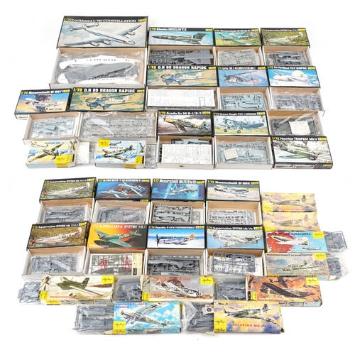 572 - A collection of 1:72 scale Heller model collector's kits including DH 89 Dragon Rapide, Lockheed L-7... 