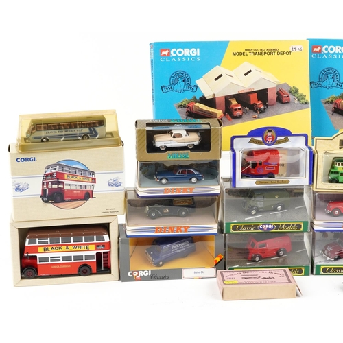 571 - A collection of collector's diecast vehicles with boxes including Dinky, Corgi, Oxford Diecast and V... 