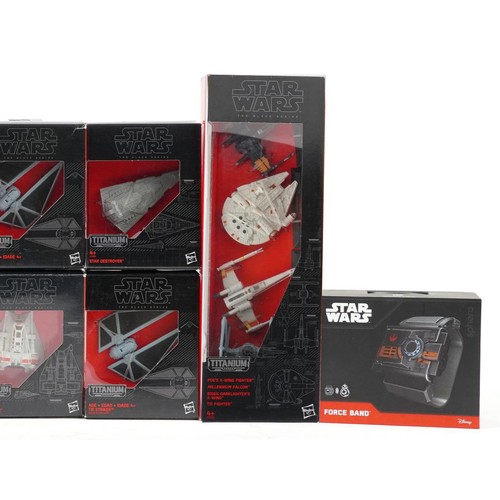 611 - Eight as a new Star Wars The Black Series collectable figures together with a Force Band, including ... 