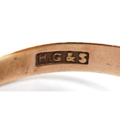 191 - A 9ct gold engraved signet ring, size L, 1.8g.