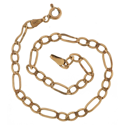 303 - A 9ct gold Figaro link bracelet, 19.5cm in length, 2.2g.