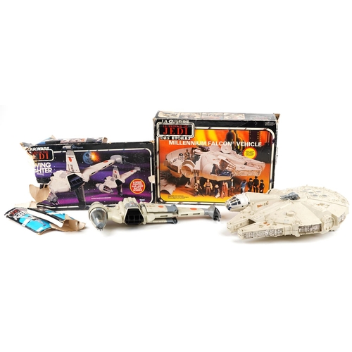 582 - Two vintage 1980 Star Wars Return of the Jedi collectables comprising a B-Wing Fighter vehicle and a... 