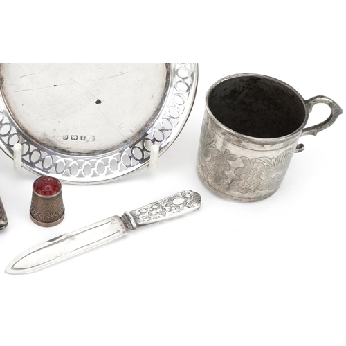 278 - Antique and later silver including a christening cup, carnelian thimble and a Vogue silver plated co... 