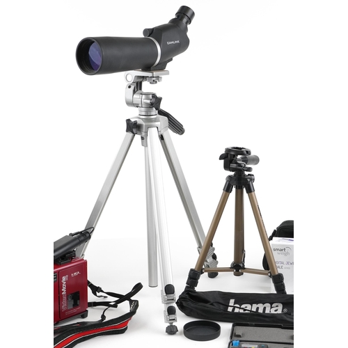 478 - A JVC video movie VHS C video recorder, cased, together with a Cam-link telescope and tripod stand, ... 