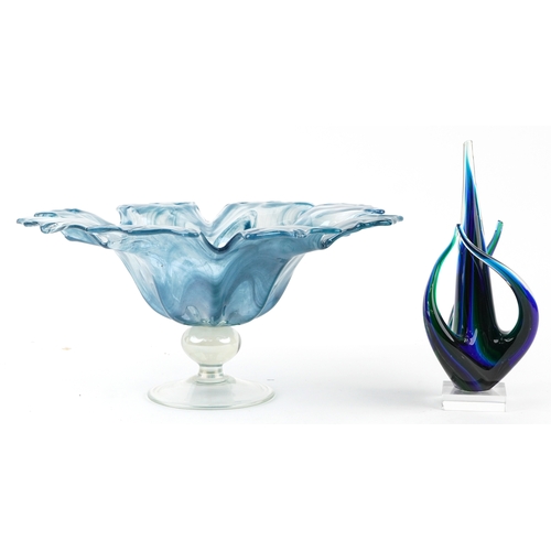 1156 - An Art Deco style press mould glass centre piece bowl together with an art glass sculpture.