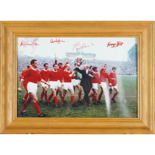 1598 - A signed colour photograph of Manchester United including George Best and Alex Stepney etc.. framed,... 