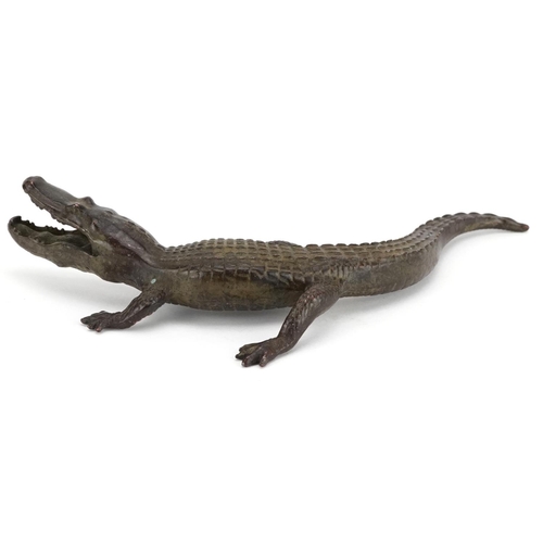 1174 - A patinated bronze study of crocodile, 17cm in length.