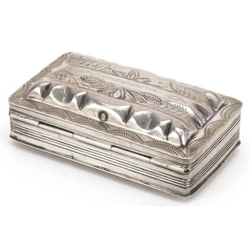 43 - A Dutch silver rectangular box with hinged lid, 6.5cm wide, 32.5g.