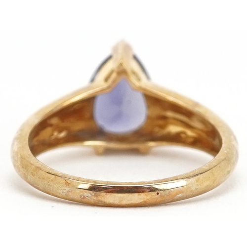 2398 - A 9ct gold purple stone teardrop ring, size N, 3.5g.