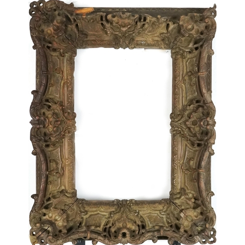 2653 - A good late 18th/early 19th century frame with pierced and scrollwork decoration, the aperture 34cm ... 