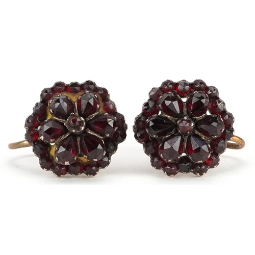 2285 - A pair of antique yellow metal Bohemian garnet screw back earrings, 1.5cm in diameter, total 4.3g, h... 