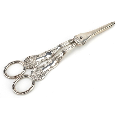 536 - Charles Reily & George Storer, a pair of Victorian silver grape scissors, London 1851, 18cm in lengt... 