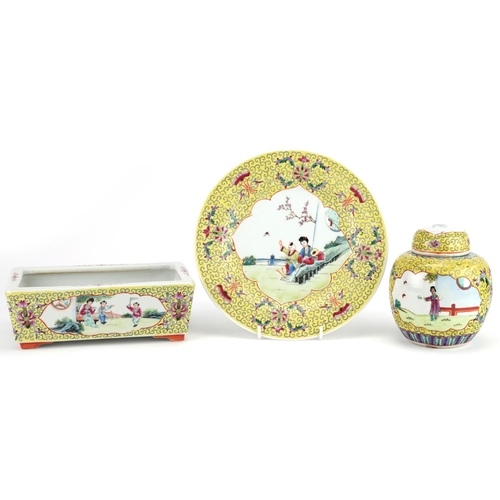 140 - A group of three Chinese famille jaune porcelain items, 20th century, including a rectangular jardin... 