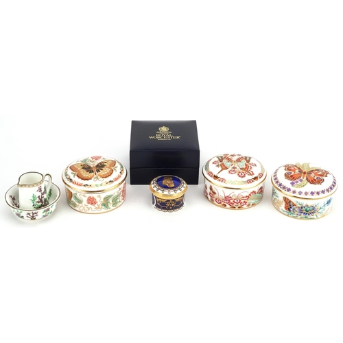 455 - Three Royal Crown Derby English bone china circular trinket boxes together with a Coalport Indian Tr... 