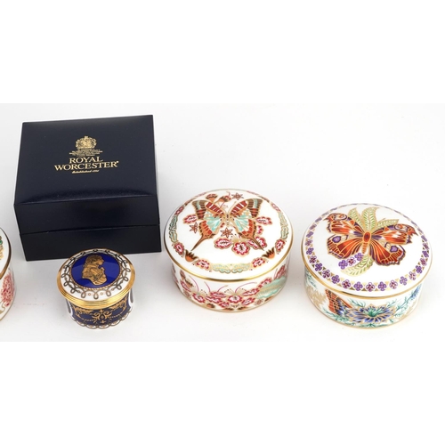 455 - Three Royal Crown Derby English bone china circular trinket boxes together with a Coalport Indian Tr... 