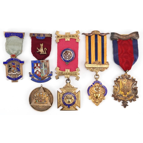 2259 - Six silver gilt masonic and RAOB jewels, some with enamelled decoration, total weight 149.0g.