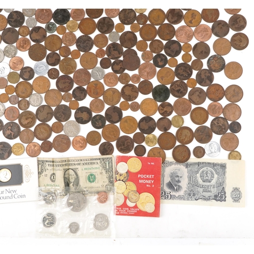 2213 - A quantity of 19th century and later British and world coinage including silver examples, weight of ... 