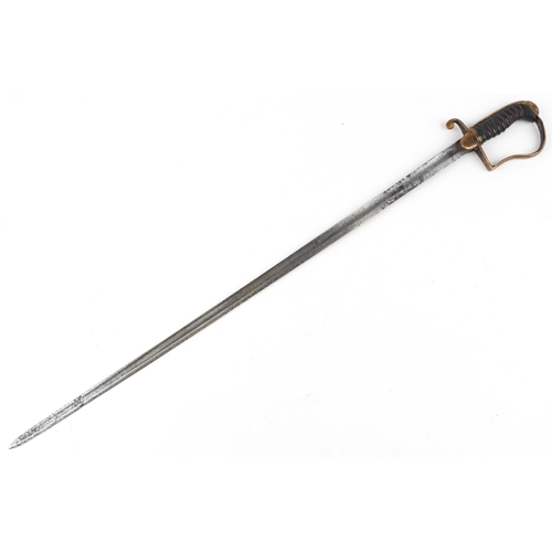 2513 - A British military navy officer's sword, 81cm in length.