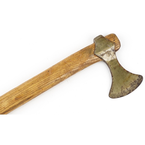 2537 - A decorative wooden handled axe with gilt lacquered head, 65cm in length.