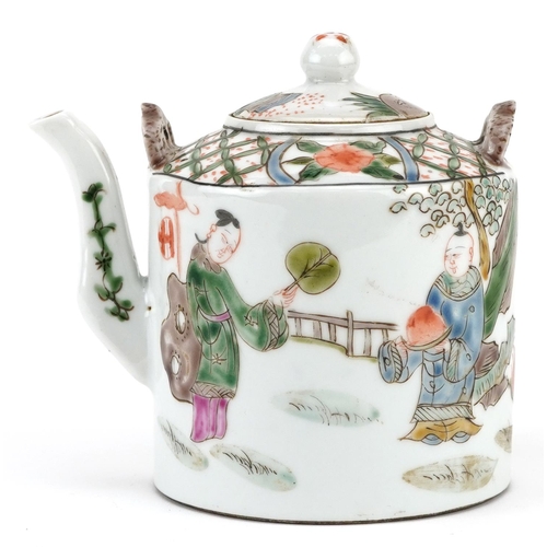 76 - A Chinese porcelain teapot, 20th century, decorated with figures, bearing a character mark to base, ... 