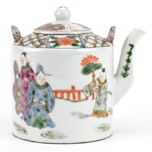 76 - A Chinese porcelain teapot, 20th century, decorated with figures, bearing a character mark to base, ... 