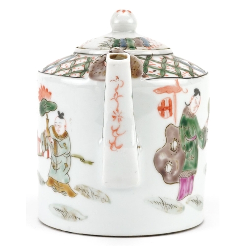 76 - A Chinese porcelain teapot, 20th century, decorated with figures, bearing a character mark to base, ... 