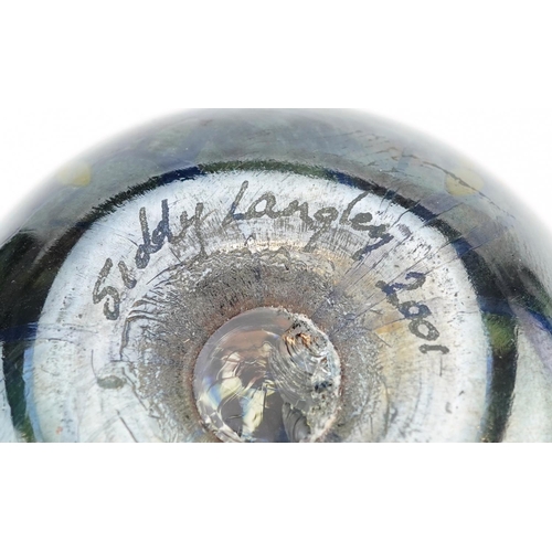 485 - A Siddy Langley glass paperweight, signed and dated 2001, 8cm high.