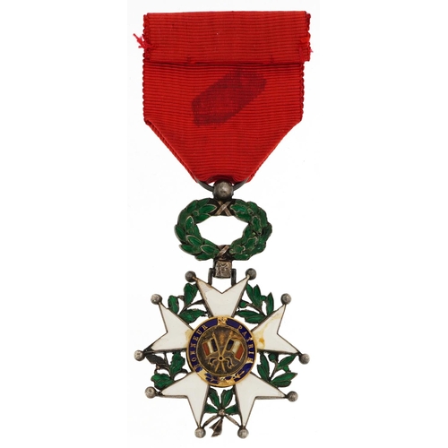 2412 - A French military interest World War I Order Legion of Honor  Knight's medal.