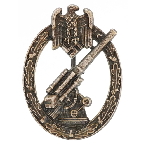 2485 - A German military interest army Wound Flak badge.