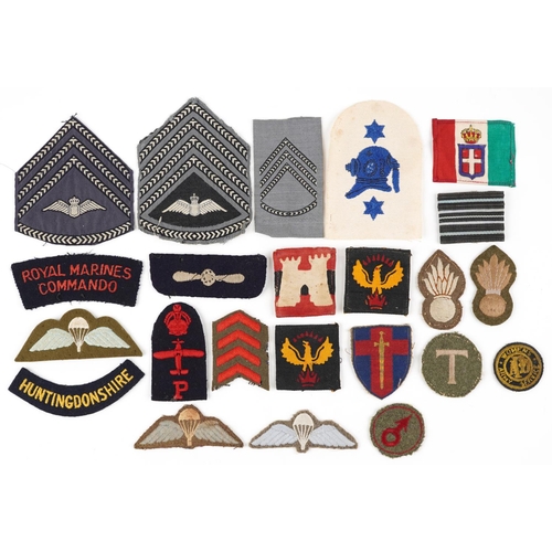 2463 - A collection of British military interest cloth patches.