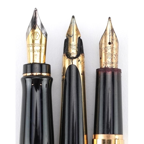 170 - Vintage and later fountain pens and ballpoint pens including Watermans with 18ct gold nib, Parker an... 