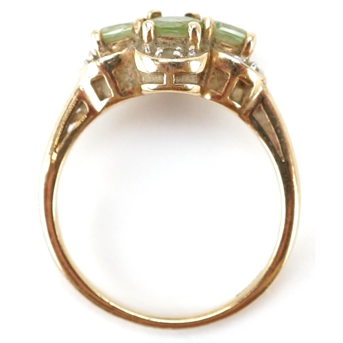 3459 - A 9ct gold green amethyst and clear stone cluster ring, size M/N, 3.6g.