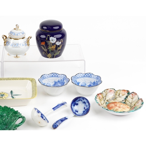 1147 - A mixed group of ceramic and pottery items including cabbageware plates, two Italian bowls a Japanes... 