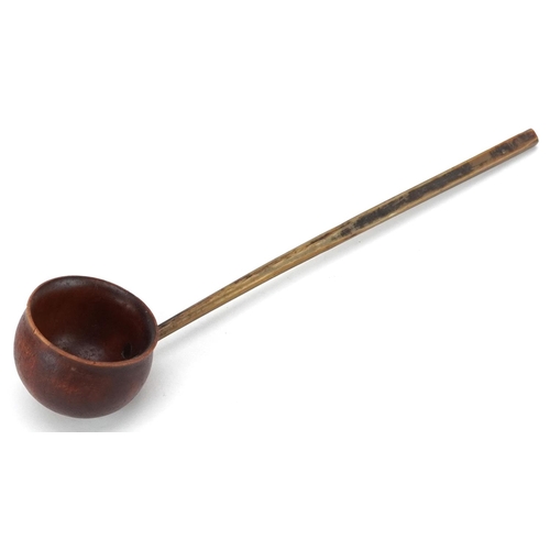 168 - A Georgian fruitwood & horn toddy ladle, mid 18th century, with 4cm diameter bowl, L-18cm.