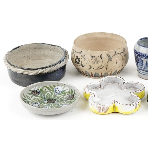 426 - A collection of studio pottery items by Robert Garnet Heal, baring initials to bases.