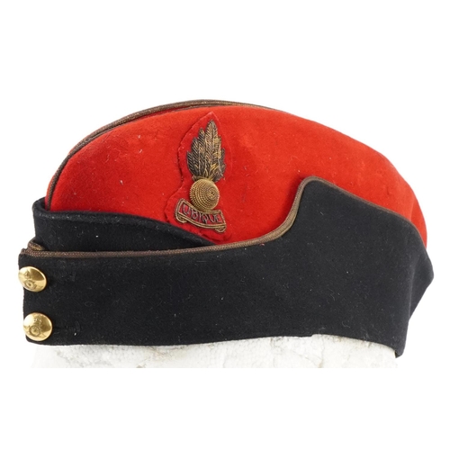 2428 - Military interest World War I Royal Artillery officer's side cap with badge by Lincoln Bennett of Pi... 