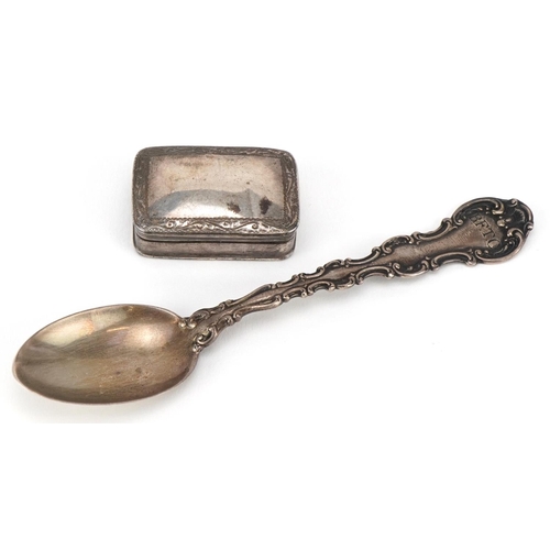 567 - An Elizabeth II silver pillbox and a sterling silver teaspoon, the largest 12.5cm in length, total 3... 