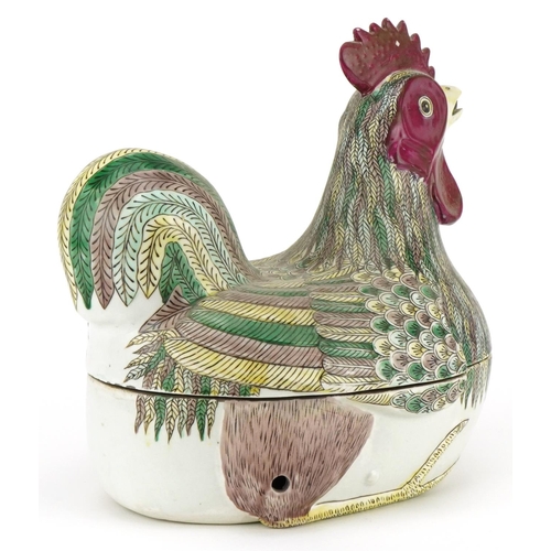 420 - A Chinese export porcelain chicken bowl and cover, 20th century, 25cm high x 25cm in length.