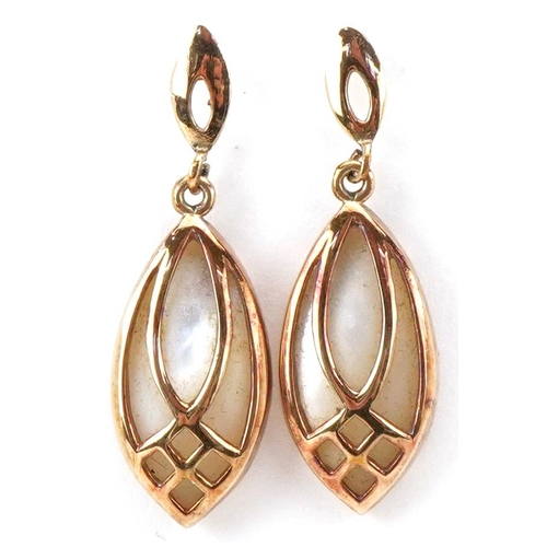 3488 - A pair of Art Nouveau style 9ct gold and mother of pearl drop earrings, 2.8cm high, total 3.1g.