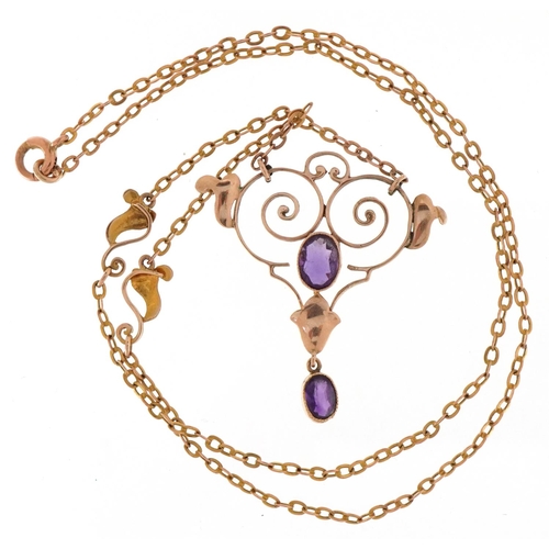 3061 - An Art Nouveau 9ct gold amethyst openwork necklace, 40cm in length, 3.8g.