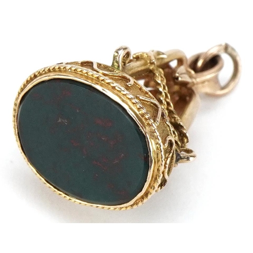 3049 - A Victorian 9ct gold bloodstone fob, 2.7cm high, 5.2g.