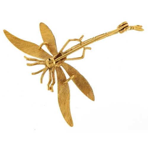 3026 - A 9ct gold two tone brooch in the form of a dragonfly, 4cm in length, 3.4g.