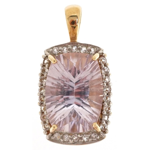 3168 - A 9ct gold amethyst and clear stone pendant, 2.5cm high, 3.9g.