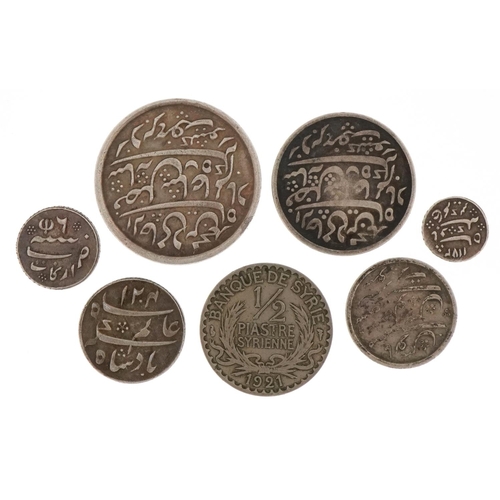 2191 - Silver and white metal coins to include an 1830-1833 India one rupee silver coin, Bengal Presidency,... 