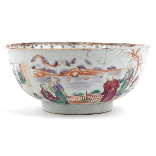 434 - A Chinese famille rose porcelain bowl, 19th century, with hand painted decoration, 20cm in diameter.