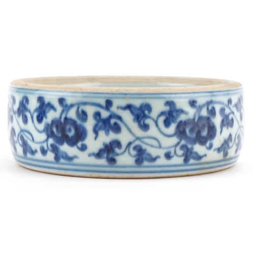 437 - A Chinese porcelain brush washer hand painted with a continuous band of foliage, 13.5cm in diameter.