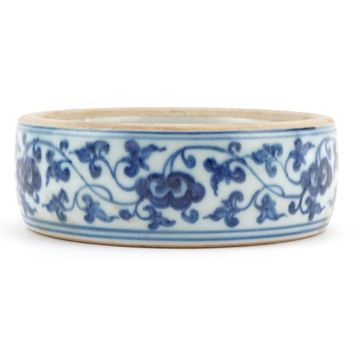 437 - A Chinese porcelain brush washer hand painted with a continuous band of foliage, 13.5cm in diameter.