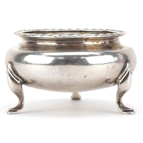 573 - An Inverness silver open salt raised on three feet by Hamilton & Co., circa 1800, 6cm in diameter. 8... 